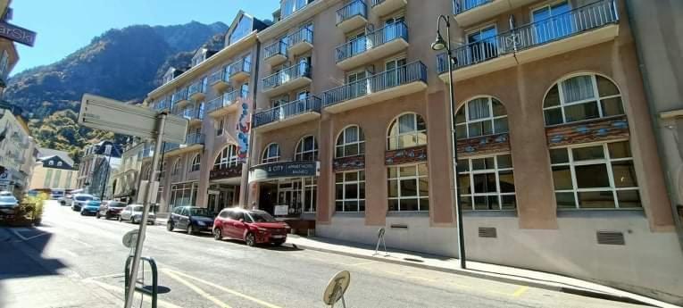 Appartement privé dans résidence Balnéo Aladin Cauterets Exterior foto